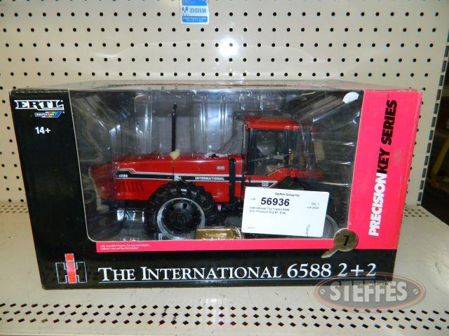  International Toy Tractor 6588_2.jpg